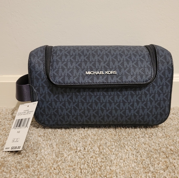 Michael Kors Cooper Logo Toiletry Kit Admiral Blue - Picture 1 of 5